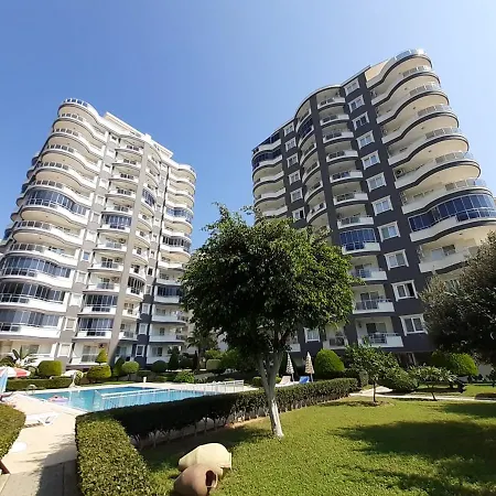 Mahmutlar Sun Garden Apartment *